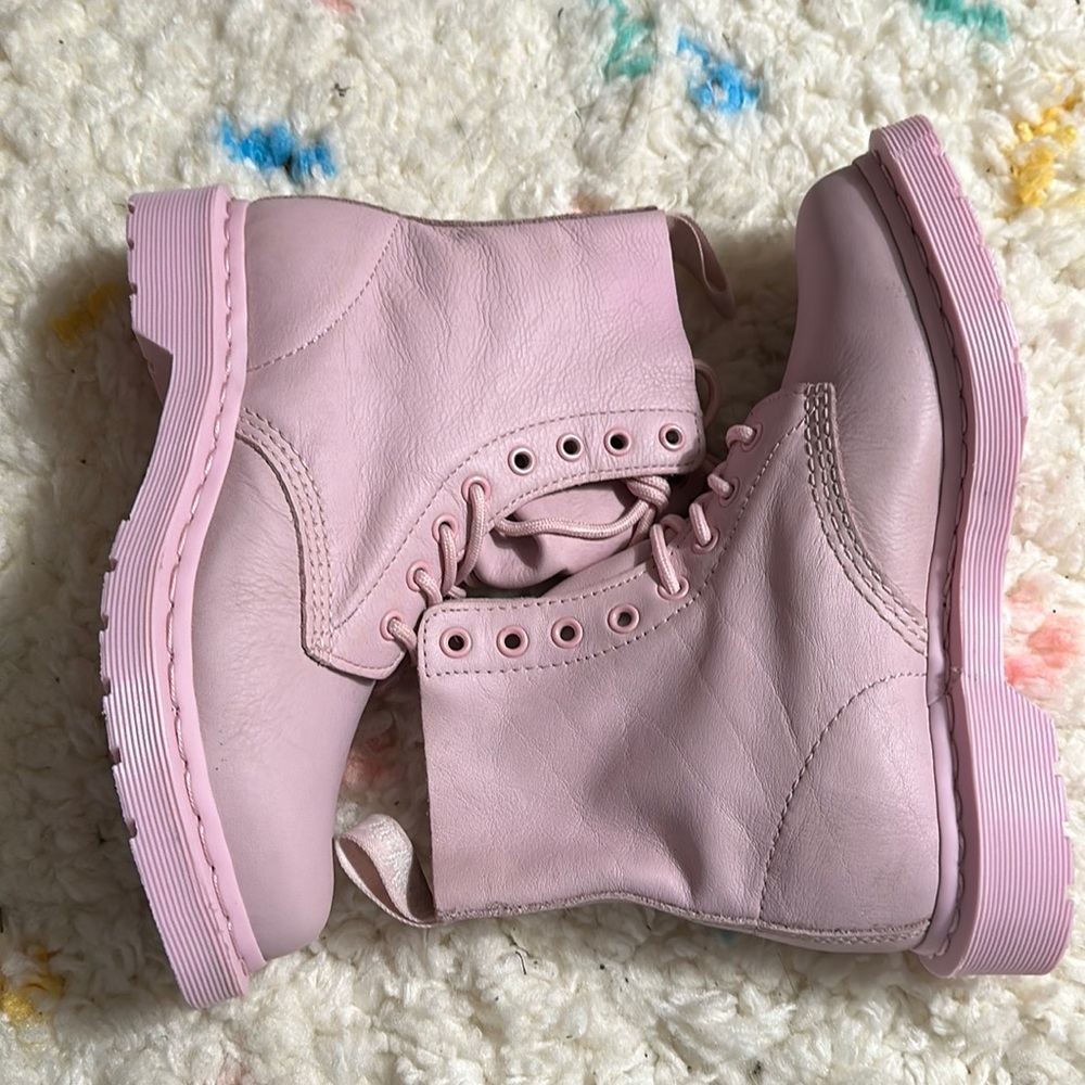 Pale Pink Dr Martens size 38 how cute is that